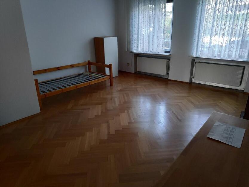 Schöne 2-Zimmer Wohnung Nizzaallee