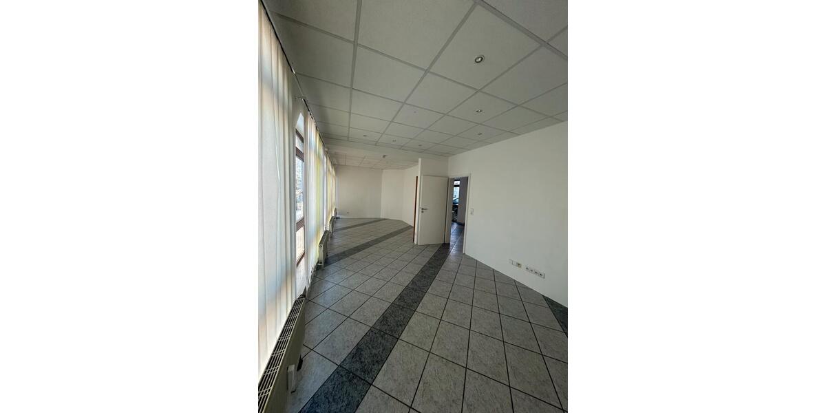 Gewerbeobjekt Rutesheim - 1.200&euro; | Angebot:24749351