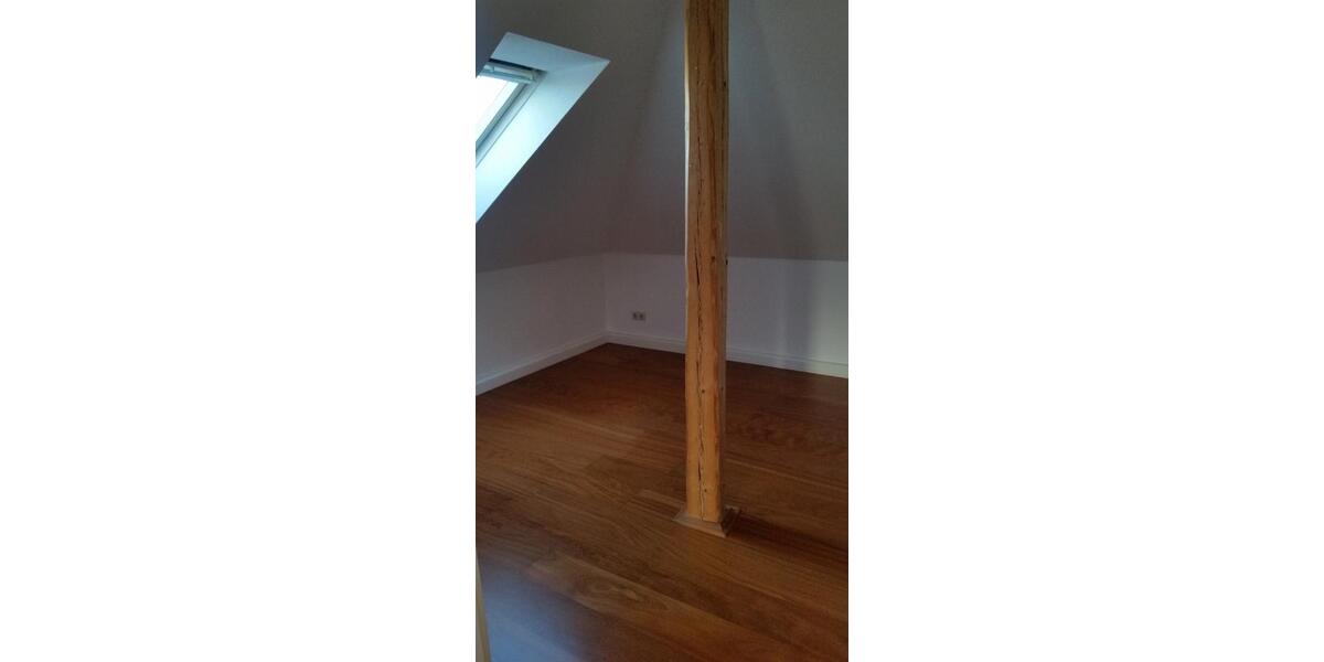 Dachgeschoßwohnung Limbach-Oberfrohna Oberfrohna - 3 Zimmer, 58 m&sup2;, 355&euro; | Angebot:26211122