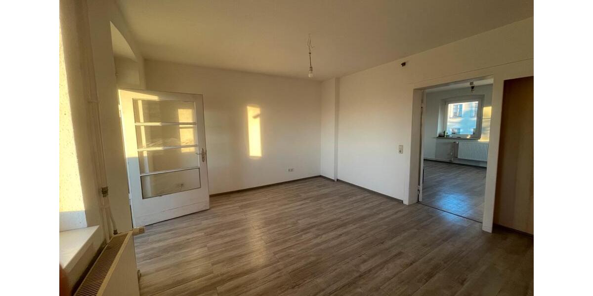 Etagenwohnung Forst (Lausitz) - 4 Zimmer, 110 m&sup2;, 775&euro; | Angebot:24418935