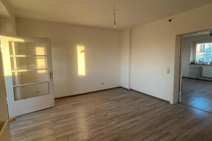 Wohnung Forst (Lausitz) - 4 Zimmer, 110 m&sup2;, 775&euro; | Angebot:24418935