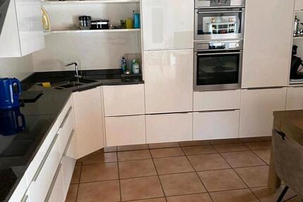 schöne grosse Wohnung in Herzen von köln