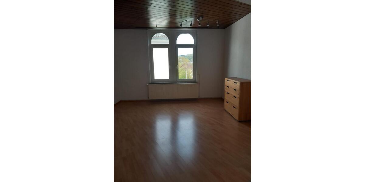 Erdgeschoßwohnung Neunkirchen - 3 Zimmer, 95 m&sup2;, 600&euro; | Angebot:25893418