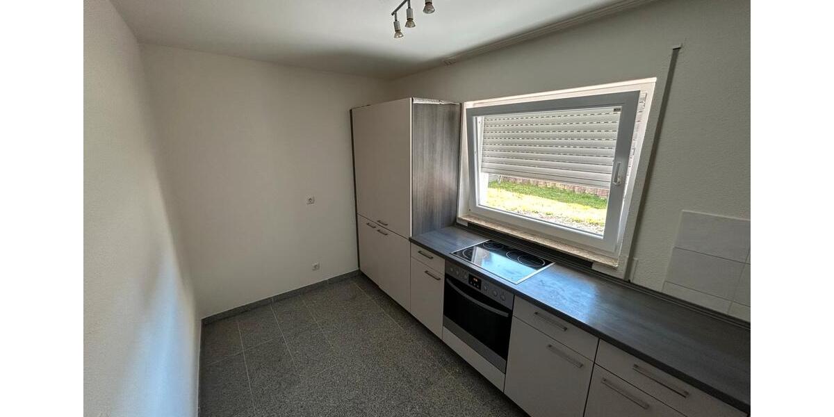 Erdgeschoßwohnung Weinstadt - 3 Zimmer, 83 m&sup2;, 1.200&euro; | Angebot:26593068