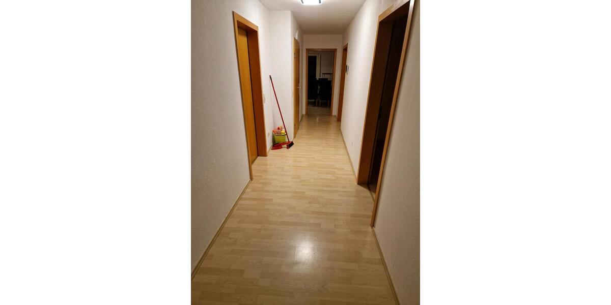 Dachgeschoßwohnung Bad Hersfeld - 4 Zimmer, 96 m&sup2;, 800&euro; | Angebot:26459853