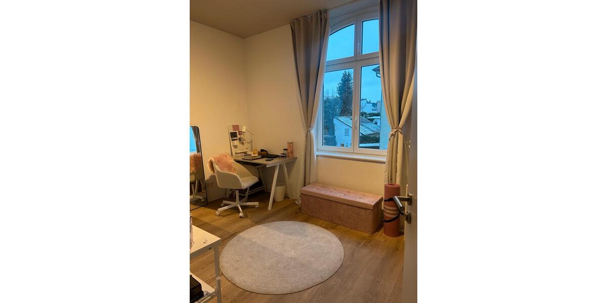 helles, vollmöbliertes WG-Zimmer 1 zimmer