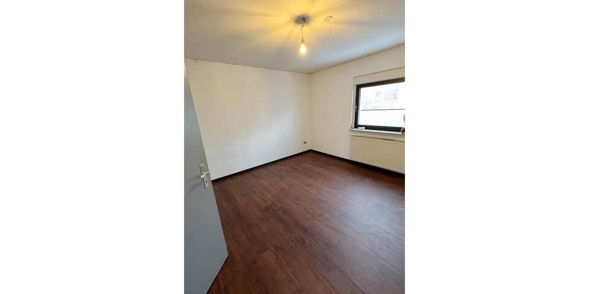 Erdgeschoßwohnung Bad Camberg - 4 Zimmer, 80 m&sup2;, 900&euro; | Angebot:26512793