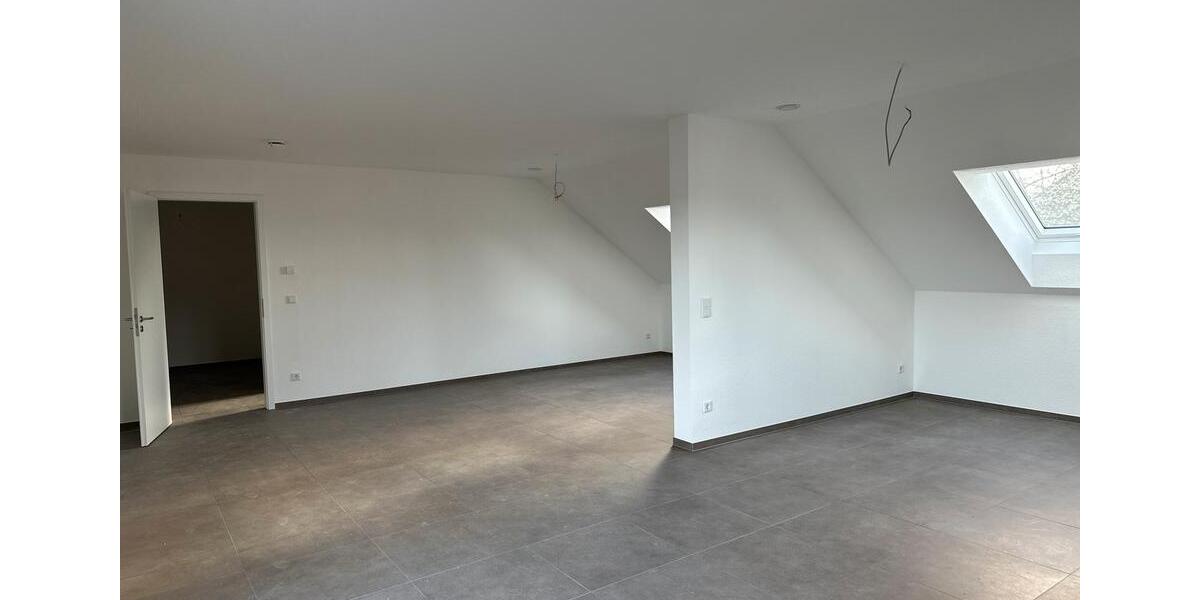 Dachgeschoßwohnung Paderborn Univiertel - 2 Zimmer, 89 m&sup2;, 1.150&euro; | Angebot:26182182