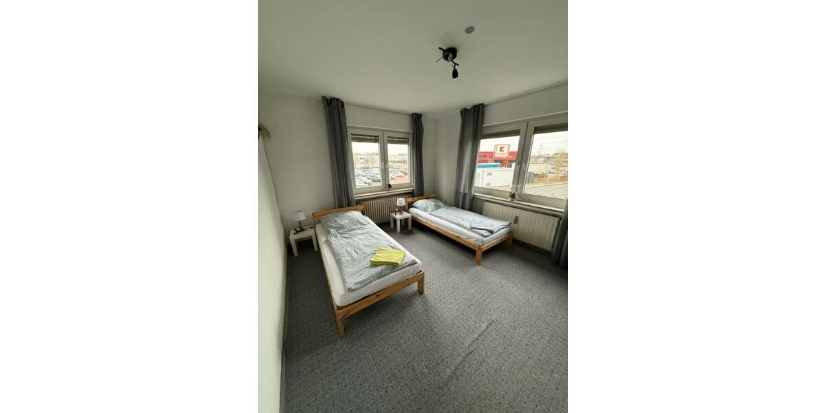 Wohnen auf Zeit Lohmar - 4 Zimmer, 160 m&sup2;, 13&euro; | Angebot:24784447