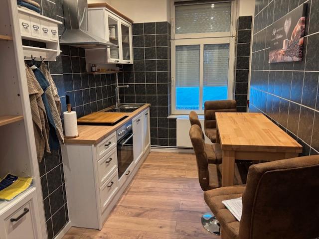 Erdgeschoßwohnung Flensburg - 2 Zimmer, 50 m&sup2;, 1.000&euro; | Angebot:24849273