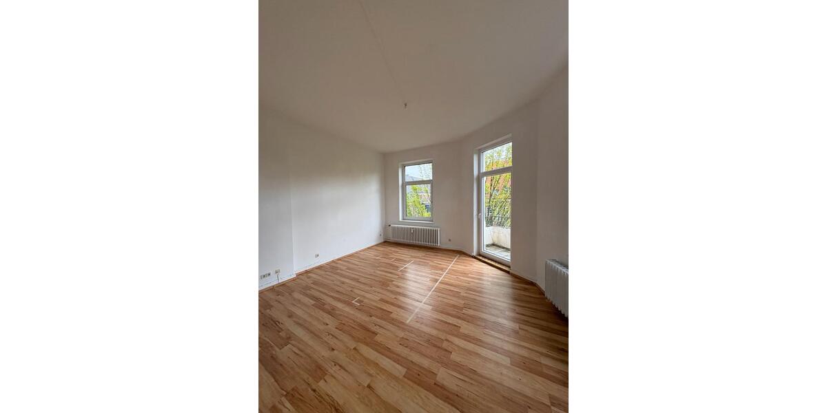 Etagenwohnung Emden - 4 Zimmer, 100 m&sup2;, 850&euro; | Angebot:26621125