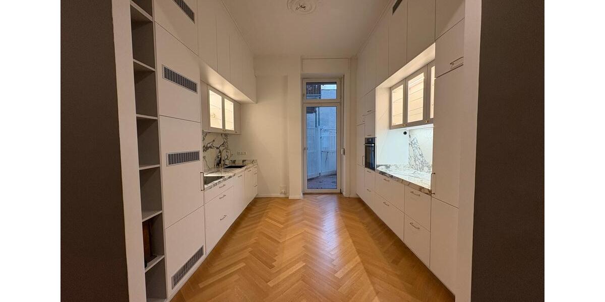 Hochparterre Wiesbaden Klarenthal - 4 Zimmer, 132 m&sup2;, 1.980&euro; | Angebot:25045916
