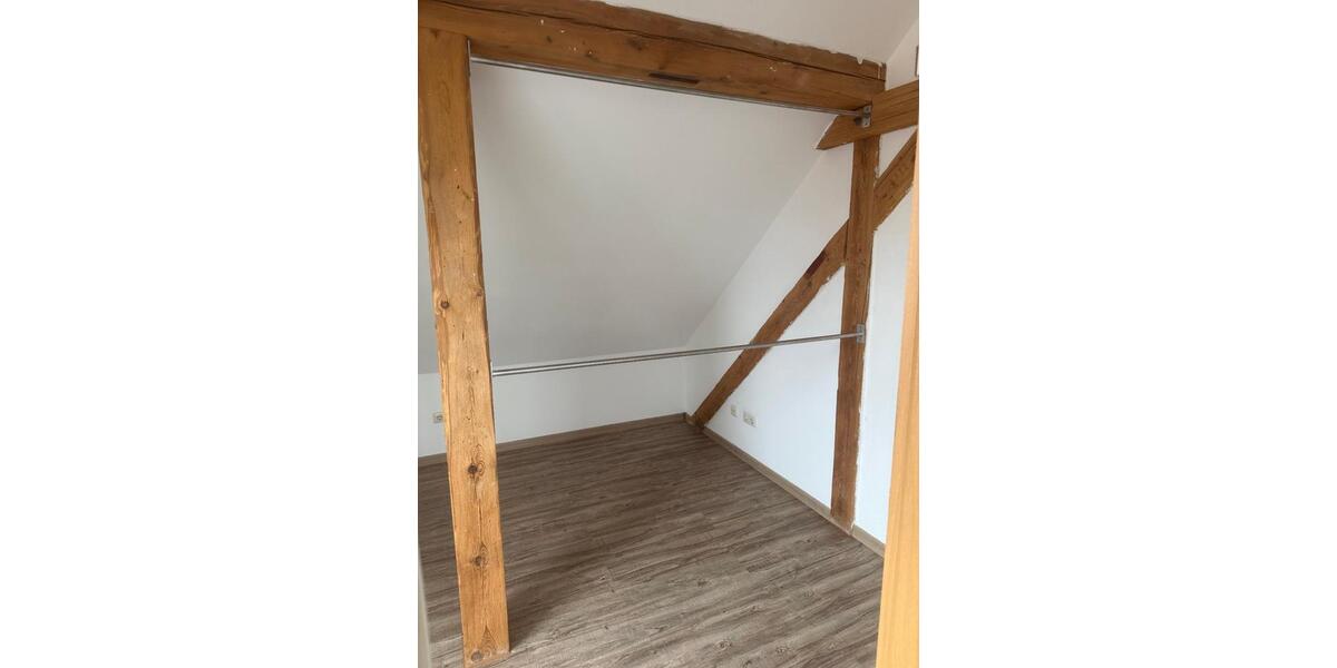 Dachgeschoßwohnung Waldsassen - 3.5 Zimmer, 90 m&sup2;, 490&euro; | Angebot:26091482