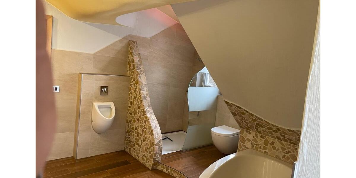 Dachgeschoßwohnung Kirchenthumbach - 1 Zimmer, 55 m&sup2;, 550&euro; | Angebot:24434245