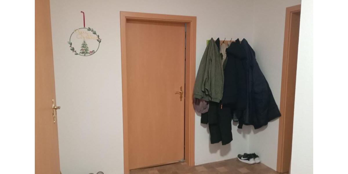 Etagenwohnung Lippstadt Garfeln - 4 Zimmer, 100 m&sup2;, 850&euro; | Angebot:25180525