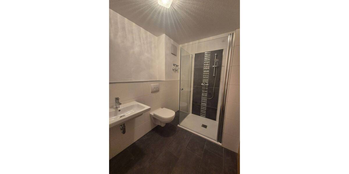 Etagenwohnung Waldheim Schönberg - 2 Zimmer, 50 m&sup2;, 300&euro; | Angebot:26805687