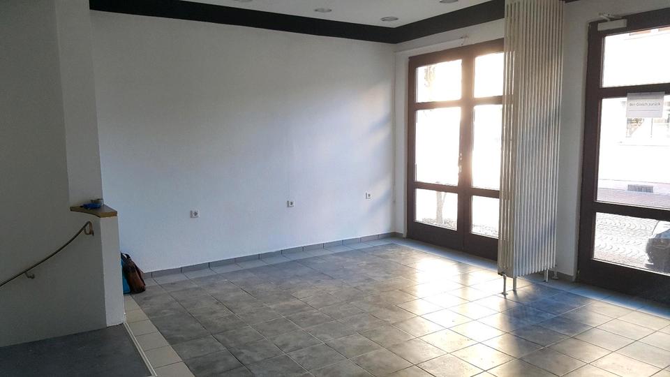 Gewerbeobjekt Neumarkt in der Oberpfalz Altenhof - 690&euro; | Angebot:24804847