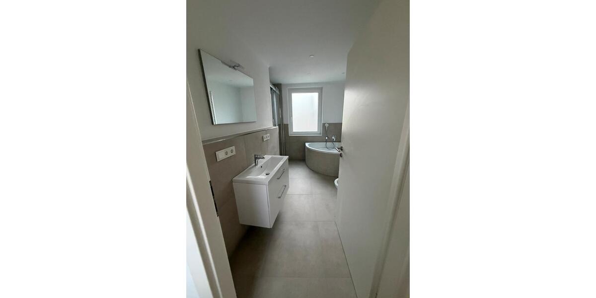 Etagenwohnung Lambsheim - 3 Zimmer, 92 m&sup2;, 1.250&euro; | Angebot:26447731