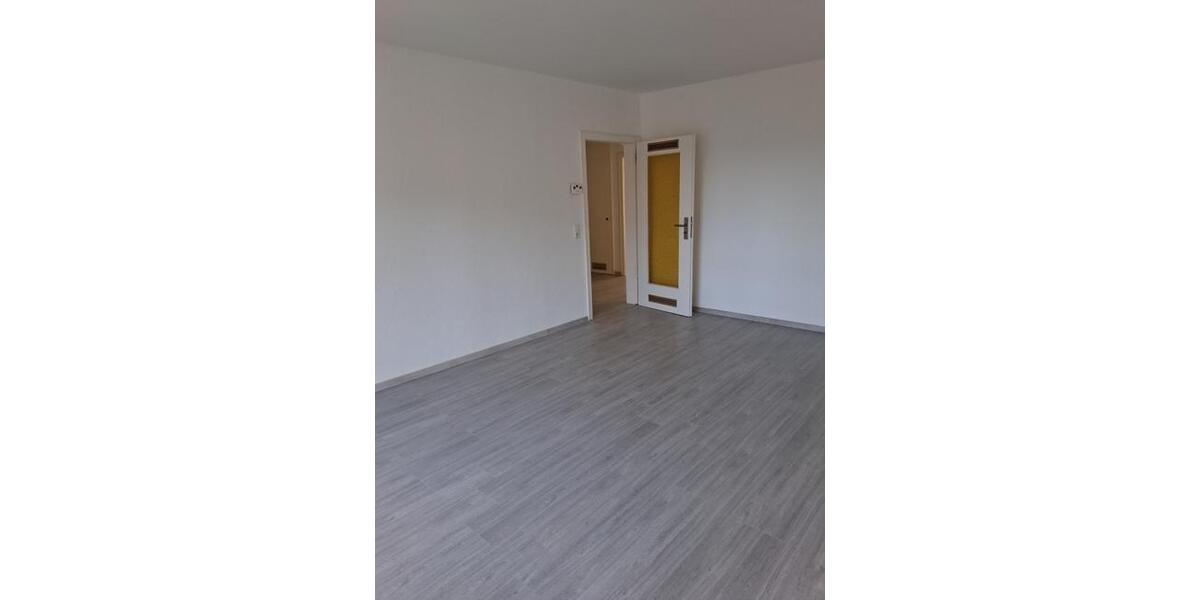 Etagenwohnung Wuppertal Gemarkung Elberfeld - 3 Zimmer, 70 m&sup2;, 610&euro; | Angebot:26645323