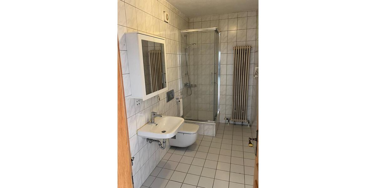 Etagenwohnung Hengersberg - 2 Zimmer, 85 m&sup2;, 580&euro; | Angebot:24770137