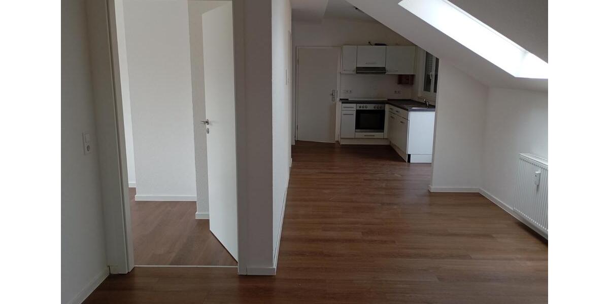 Dachgeschoßwohnung Tuttlingen - 3 Zimmer, 72 m&sup2;, 800&euro; | Angebot:21871380