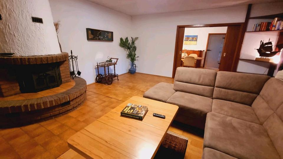 Wohnen auf Zeit Lohmar - 4 Zimmer, 125 m&sup2;, 100&euro; | Angebot:26289069