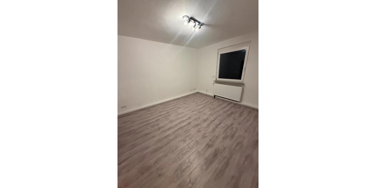 3,5-Zimmer-Maisonette mit Garten, Terrasse 2 Stellplätze 4 zimmer