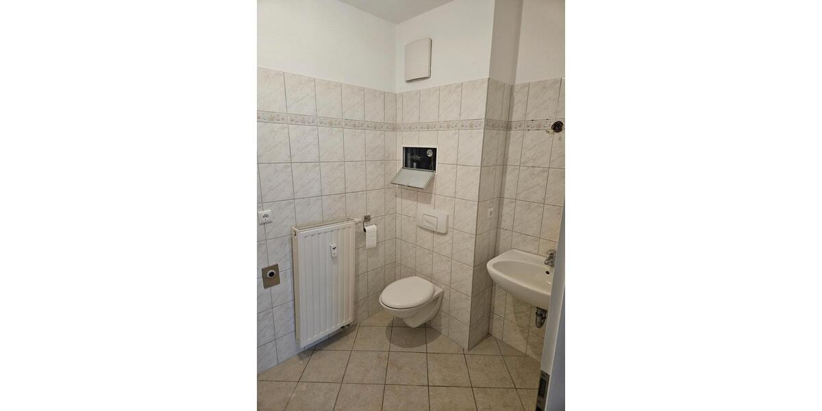 Dachgeschoßwohnung Limbach-Oberfrohna Oberfrohna - 2 Zimmer, 54 m&sup2;, 330&euro; | Angebot:26597859