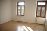 Schöne 3-R-Wohnung mit Balkon zur Hofseite!! Einbauküche möglich !!