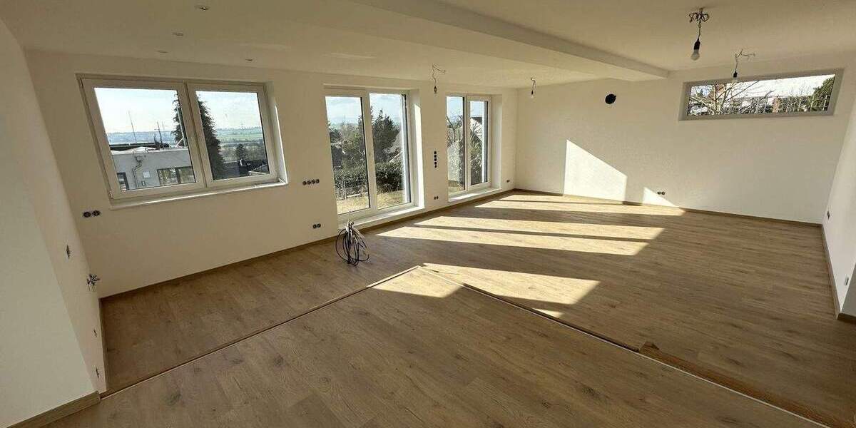 Etagenwohnung Karben Klein-Karben - 4 Zimmer, 170 m&sup2;, 2.050&euro; | Angebot:25665203