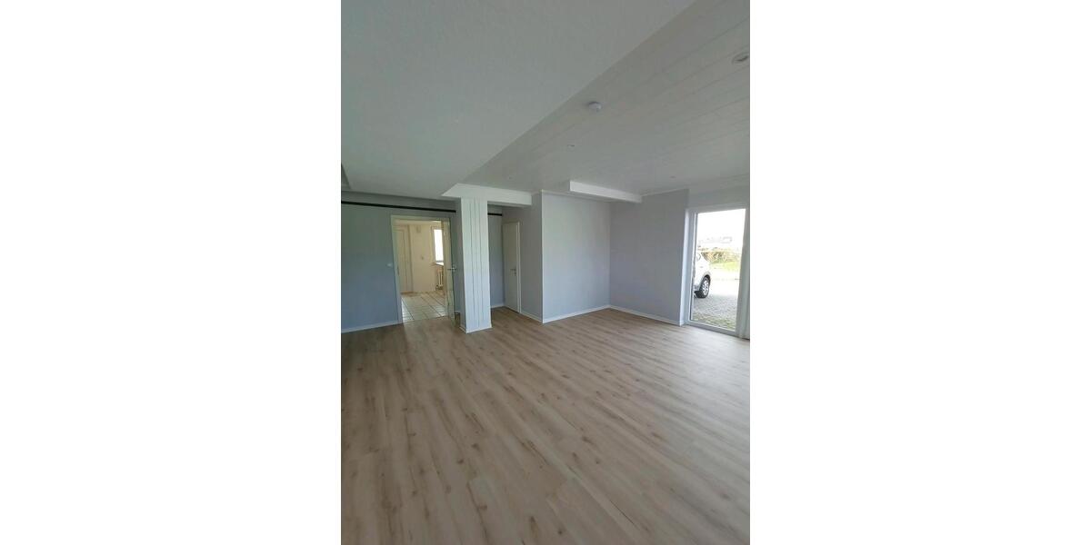Erdgeschoßwohnung Alfter - 3 Zimmer, 110 m&sup2;, 1.100&euro; | Angebot:25907482