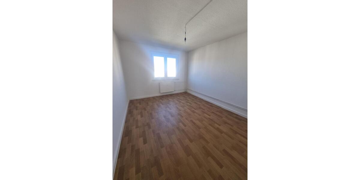 Etagenwohnung Waren (Müritz) - 3 Zimmer, 61 m&sup2;, 390&euro; | Angebot:26181100