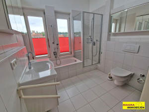 Schramberg-Sulgen Das ist Ihre Chance! Extravagante Penthouse-Wohnung 3.5 zimmer