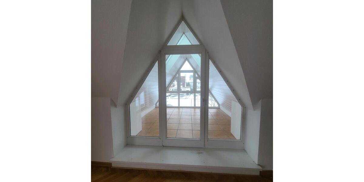 Einfamilienhaus Lemgo - 3 Zimmer, 135 m&sup2;, 1.700&euro; | Angebot:24284339