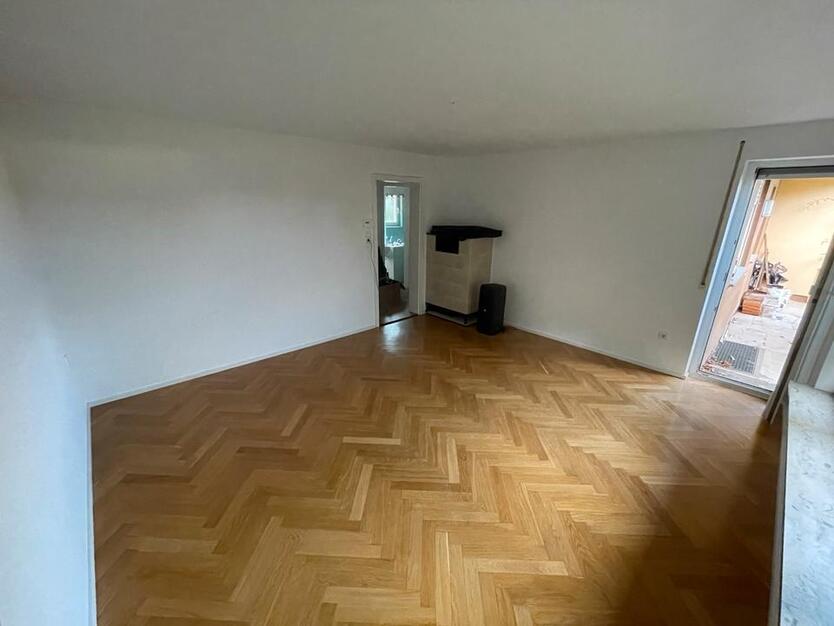 1 Zimmer Möbliert in 3er WG (ca. 20qm)