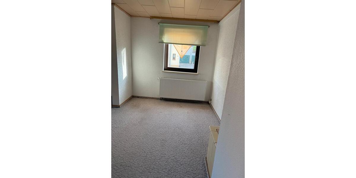 Etagenwohnung Schmalkalden - 3 Zimmer, 60 m&sup2;, 750&euro; | Angebot:26605345