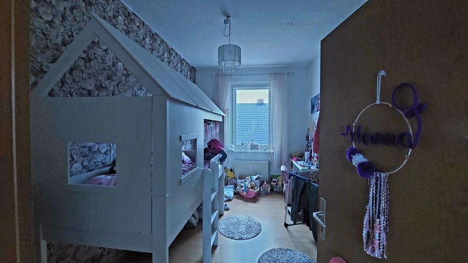 Etagenwohnung Güsten - 4 Zimmer, 91 m&sup2;, 420&euro; | Angebot:24936131