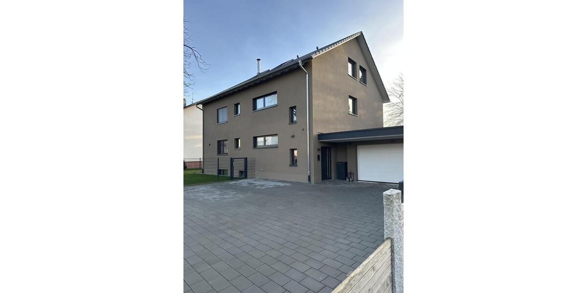Dachgeschoßwohnung Bad Krozingen - 3 Zimmer, 95 m&sup2;, 1.600&euro; | Angebot:25590618