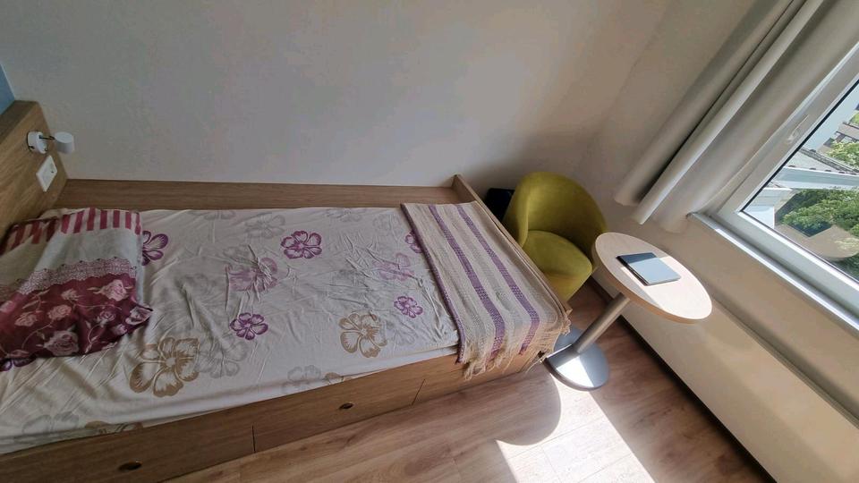 Wohnen auf Zeit Düsseldorf Stadtbezirk 3 - 1 Zimmer, 18 m&sup2;, 560&euro; | Angebot:24983427