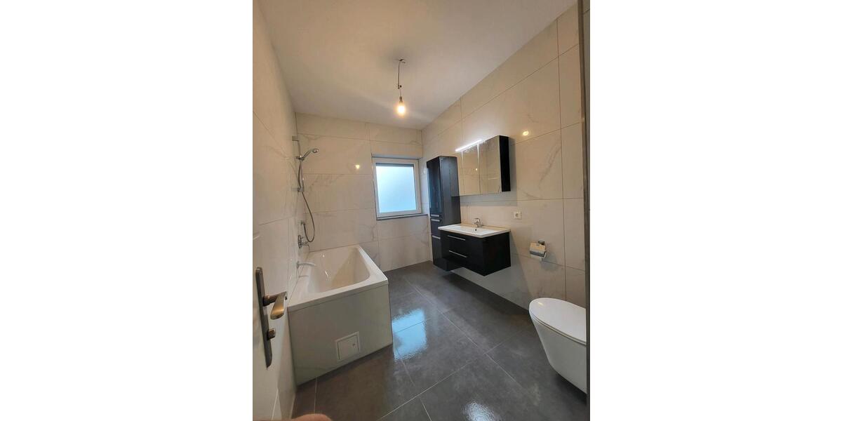 Erdgeschoßwohnung Calw - 3 Zimmer, 90 m&sup2;, 1.450&euro; | Angebot:24682164