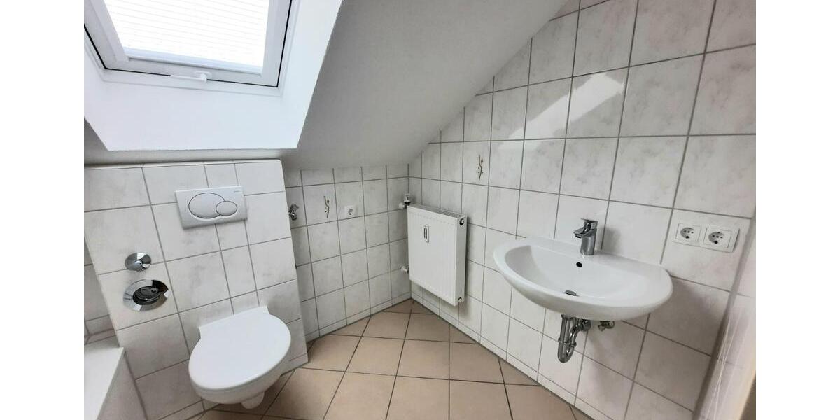 3-Zimmer- DG -Wohnung in Lenzkirch – ab sofort zu vermieten 3 zimmer