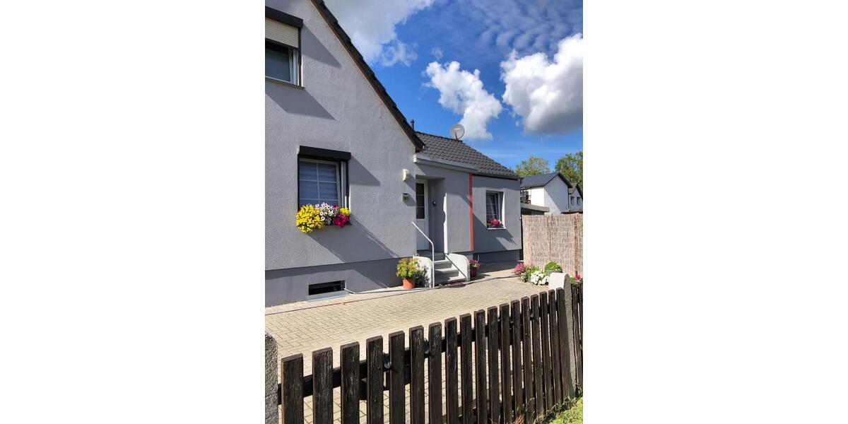 Doppelhaushälfte Salzwedel - 4 Zimmer, 80 m&sup2;, 700&euro; | Angebot:26545709