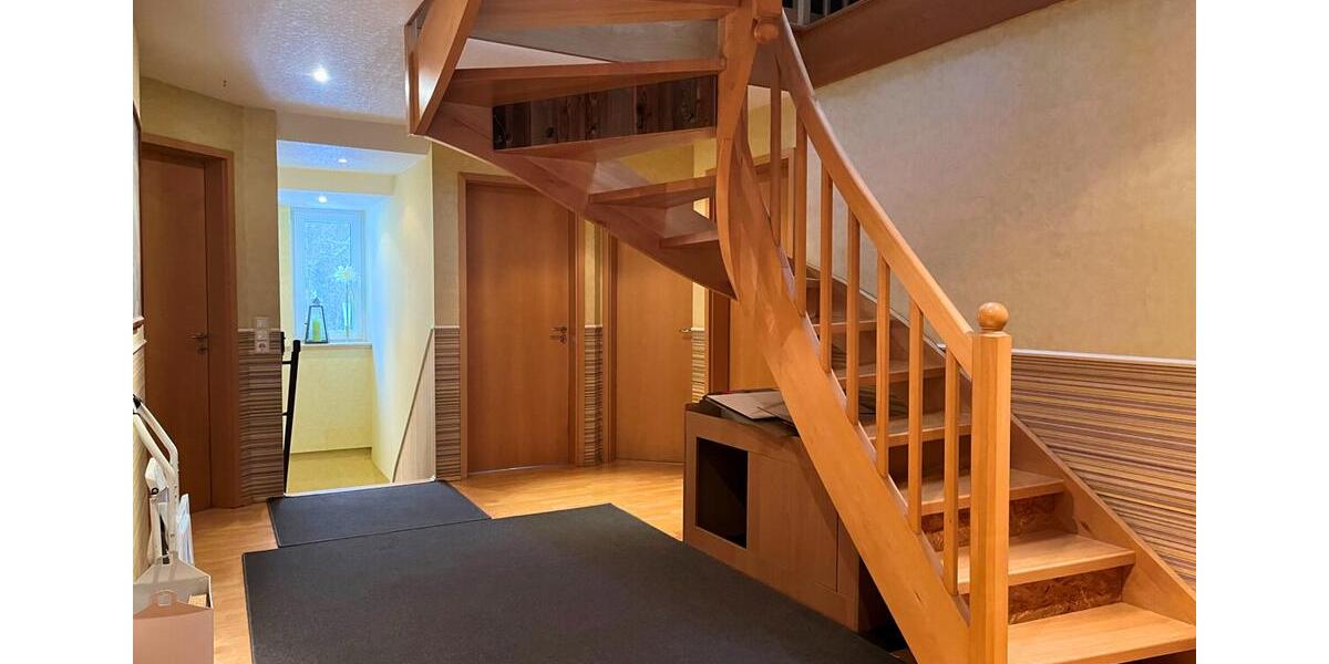 Etagenwohnung Wardenburg - 4 Zimmer, 130 m&sup2;, 1.050&euro; | Angebot:24624670