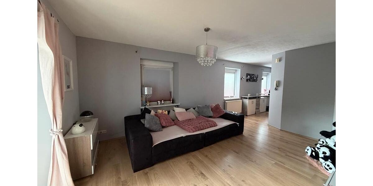 Etagenwohnung Eppelborn - 3 Zimmer, 84 m&sup2;, 850&euro; | Angebot:26293954