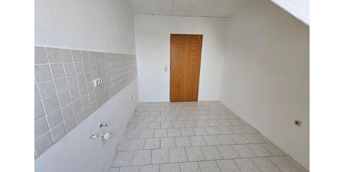 Dachgeschoßwohnung Demmin - 3 Zimmer, 70 m&sup2;, 420&euro; | Angebot:26592765