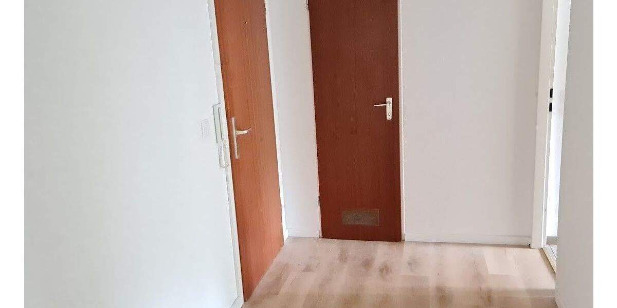 Etagenwohnung Bad Säckingen - 3 Zimmer, 92 m&sup2;, 1.140&euro; | Angebot:25802619