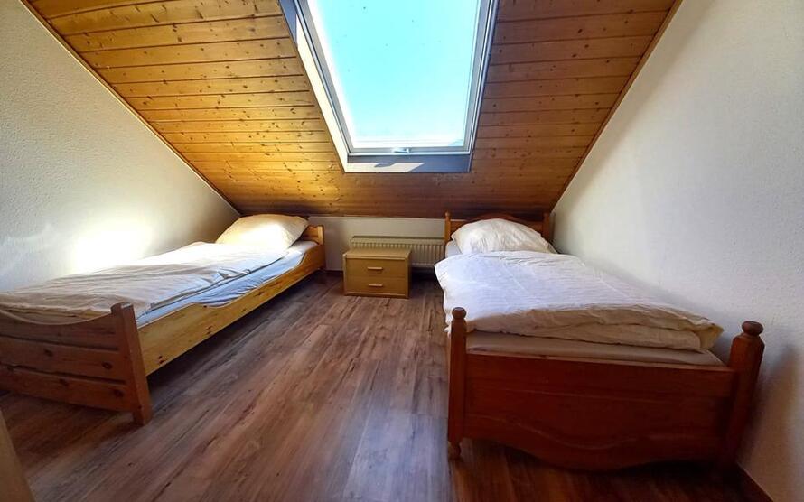 3-Zimmerwohnung mit Wlan, 2 Schlafzimmer, Wohn-Schlafzimmer, Küche, DuscheWc zimmer