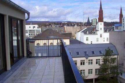 Wohnung Wiesbaden Mitte - 3.5 Zimmer, 131 m&sup2;, 1.500&euro; | Angebot:27033710
