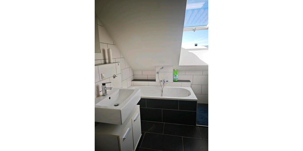 Dachgeschoßwohnung Schrobenhausen - 3 Zimmer, 68 m&sup2;, 780&euro; | Angebot:26698855
