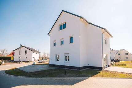 Haus Jesewitz - 4 Zimmer, 135 m&sup2;, 1.790&euro; | Angebot:26032755